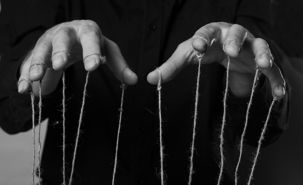 10 Tips On How To Convince Someone’s Mind, According to Psychologists